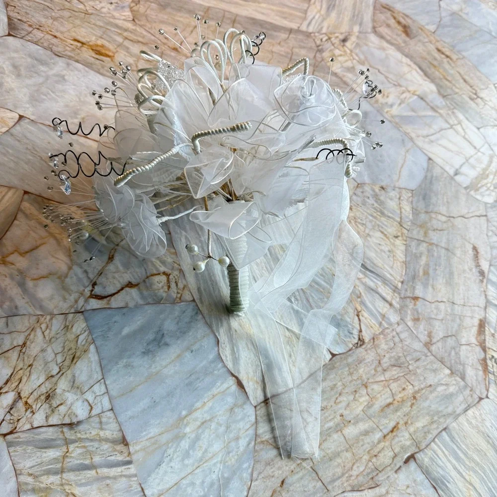 White Bridal Wedding Bouquet Artificial Flowers Pearls Rhinestones‎ Crystal Wire